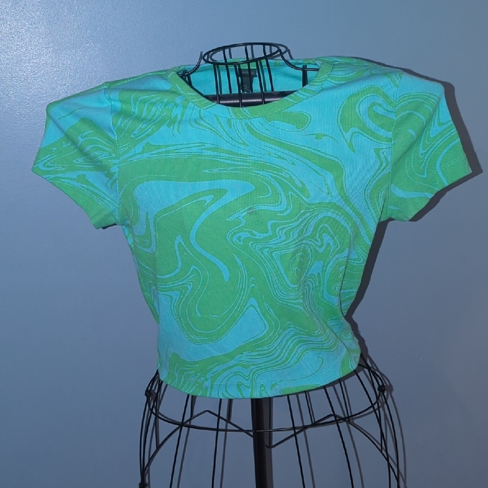 Wild Fable Green Swirl Crop Top